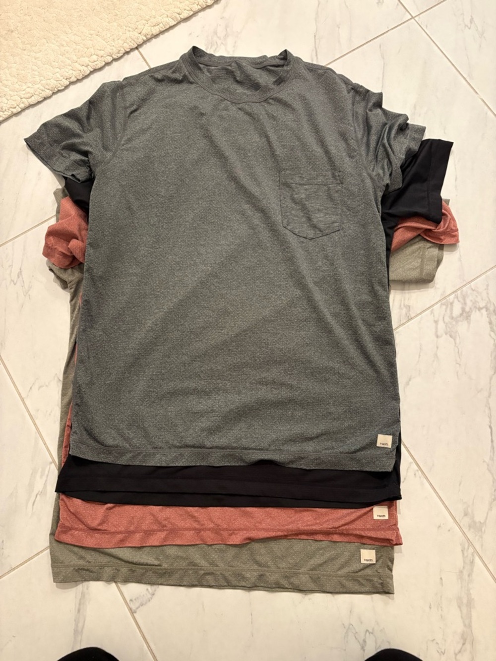 4 Vuori performance Pocket Tees - Short Sleeve
